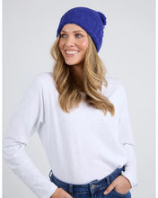 Load image into Gallery viewer, Berry knitted Beanie