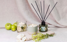 Load image into Gallery viewer, Stoneglow Elements - Earth - Green Apple &amp; Lime - Scented Soy Wax Ceramic Candle Tumbler (68x75mm) - Green
