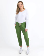 Load image into Gallery viewer, Brunch Pant Cedar Green
