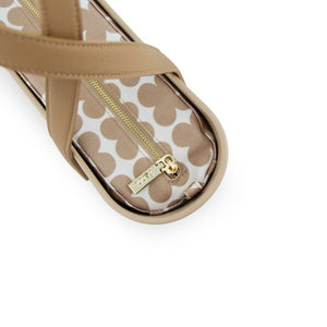 Fenn Petite – Sand – Pattern Inner – Gold Zip – Light Tan Flat Handle
