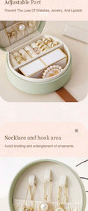 Portable jewellery box with handle
