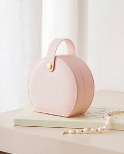 Portable jewellery box with handle