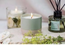 Load image into Gallery viewer, Stoneglow Elements - Earth - Green Apple &amp; Lime - Scented Soy Wax Ceramic Candle Tumbler (68x75mm) - Green
