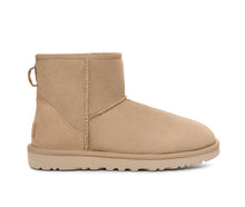 Load image into Gallery viewer, Ugg Classic mini - Sand
