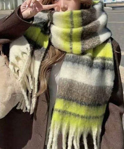 Warm handle stripe scarf - lime stripe