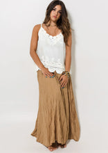 Load image into Gallery viewer, Wanderer Vest | White
