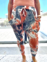 Load image into Gallery viewer, Freda and Dick track pants - Tie dye orange
