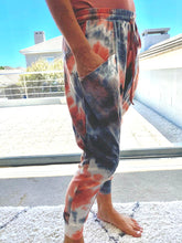 Load image into Gallery viewer, Freda and Dick track pants - Tie dye orange
